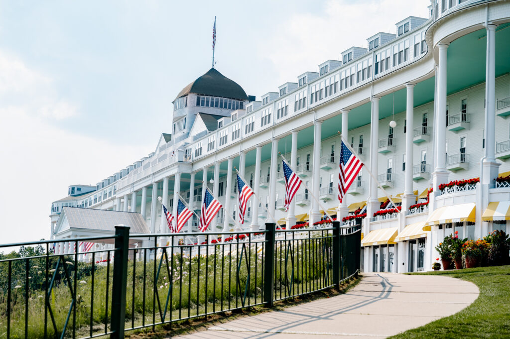 Elegant wedding at the Grand Hotel Mackinac Island luxury wedding venue in Michigan