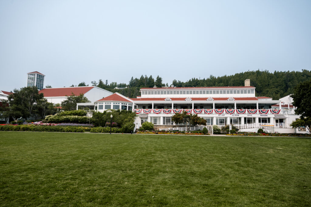 Mackinac Island wedding photographer Mission Point Resort, Grand hotel, The Inn at Stonecliffe wedding