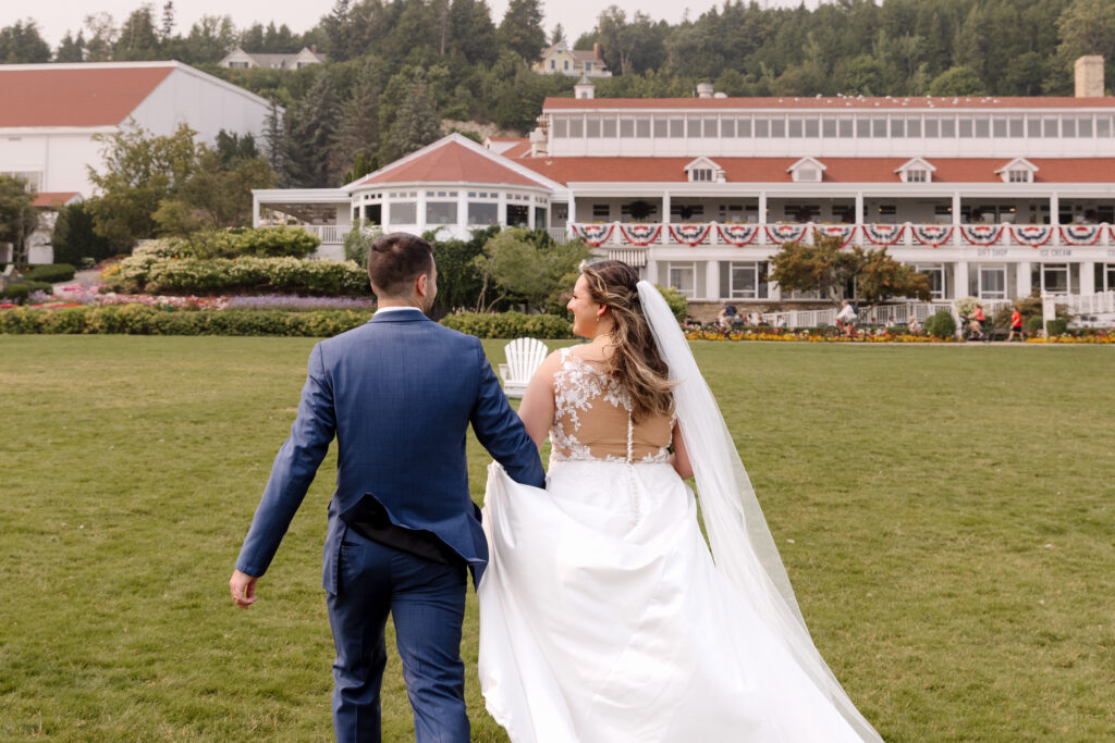 Mackinac Island wedding photographer Mission Point Resort, Grand hotel, The Inn at Stonecliffe wedding