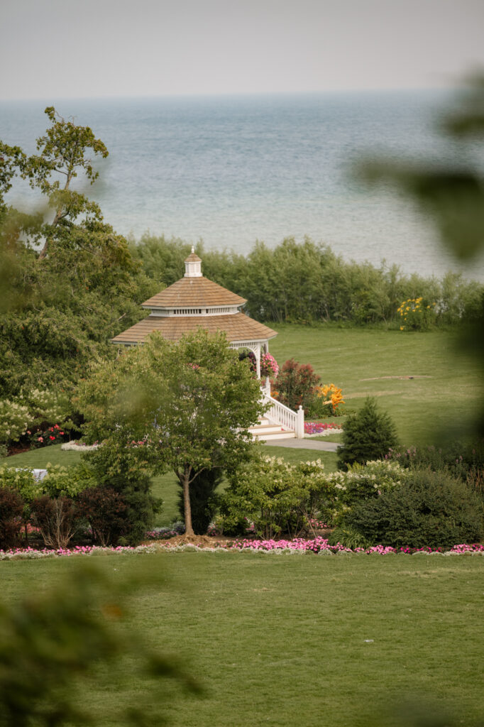 Mackinac Island wedding photographer Mission Point Resort, Grand hotel, The Inn at Stonecliffe wedding