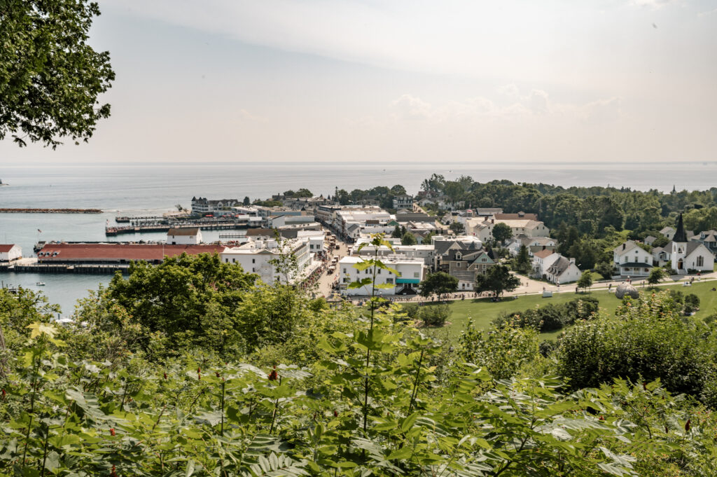 Mackinac Island wedding photographer Mission Point Resort, Grand hotel, The Inn at Stonecliffe wedding